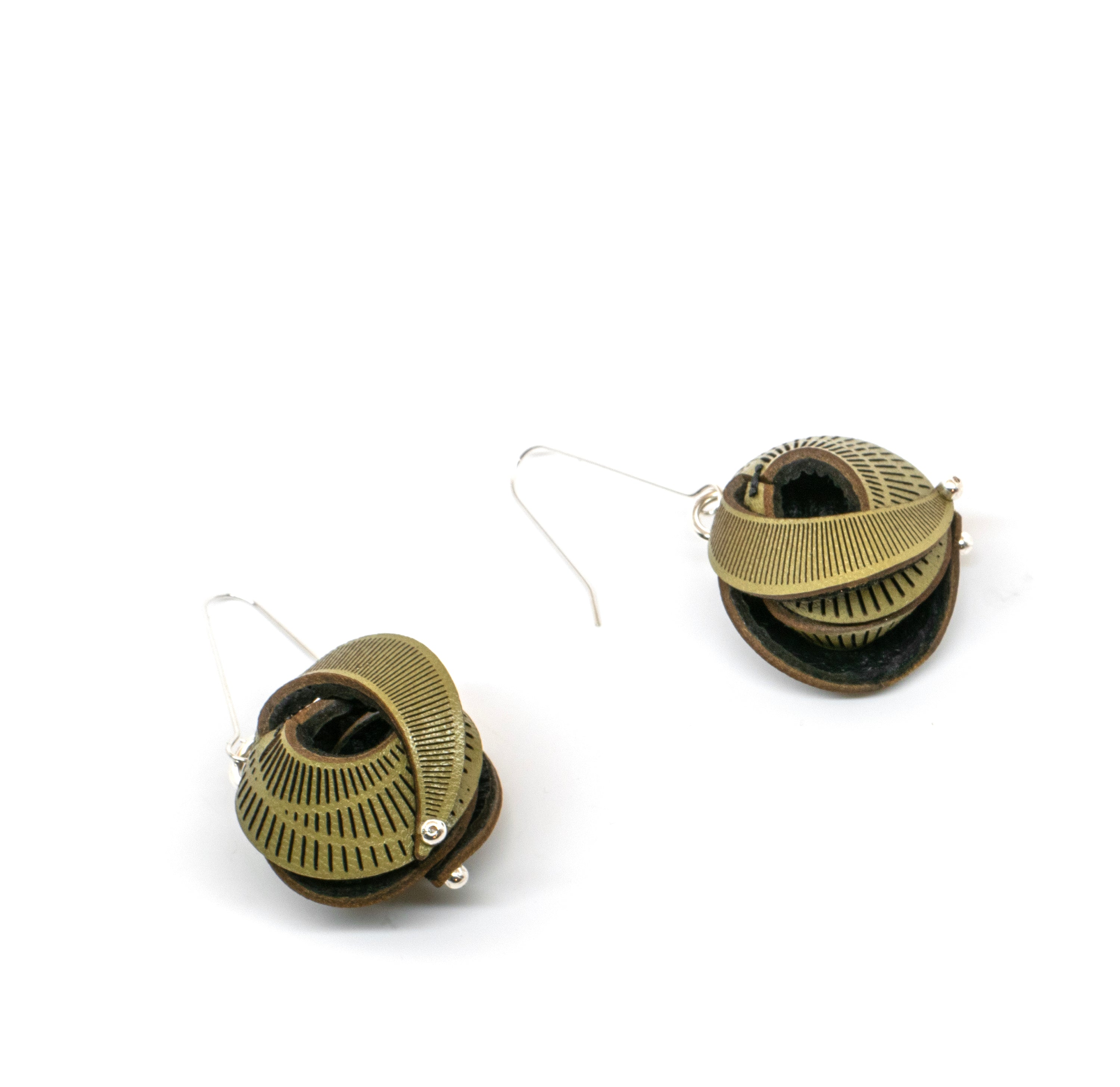 Barnacle Bebe Earrings