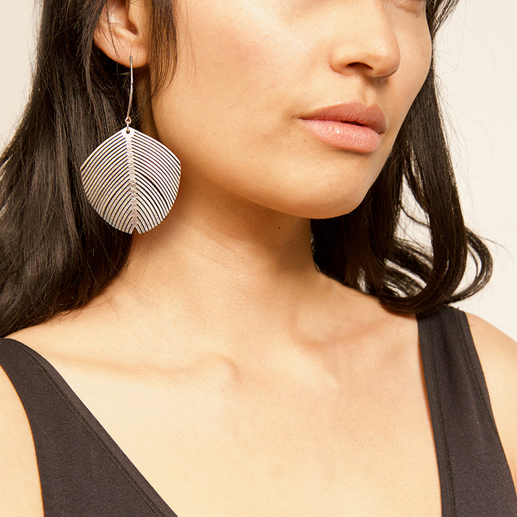 Cottonwood Earrings in Black