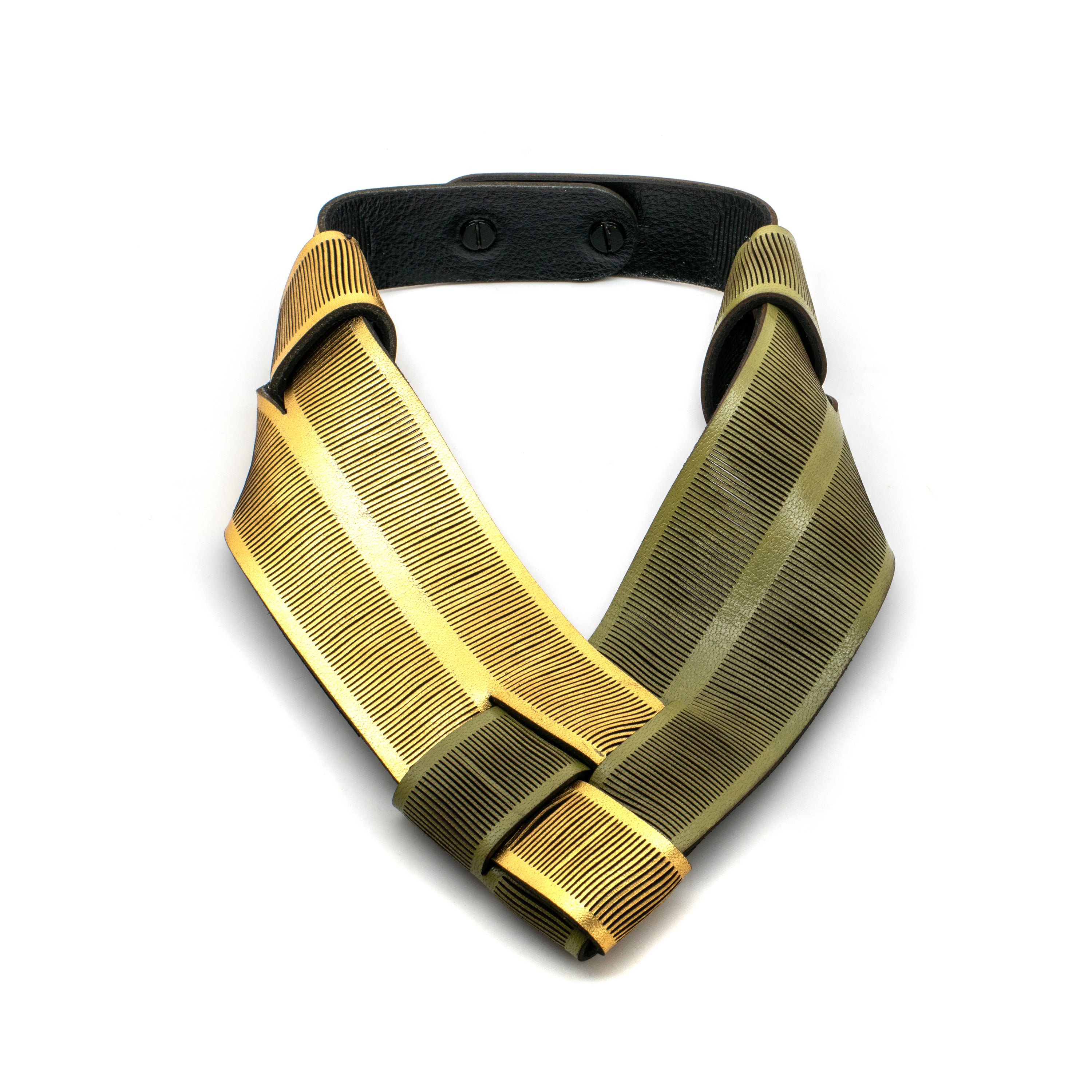 Oryx Horns Joined Collar