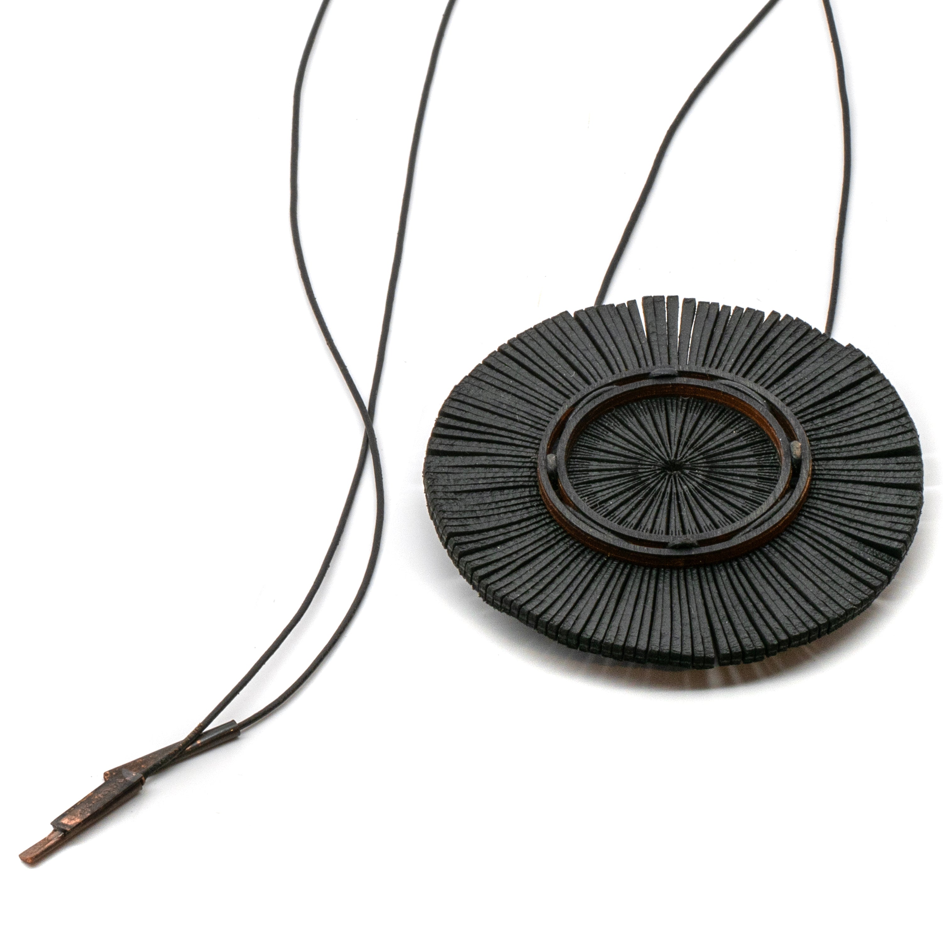 Saulė Necklace in Black