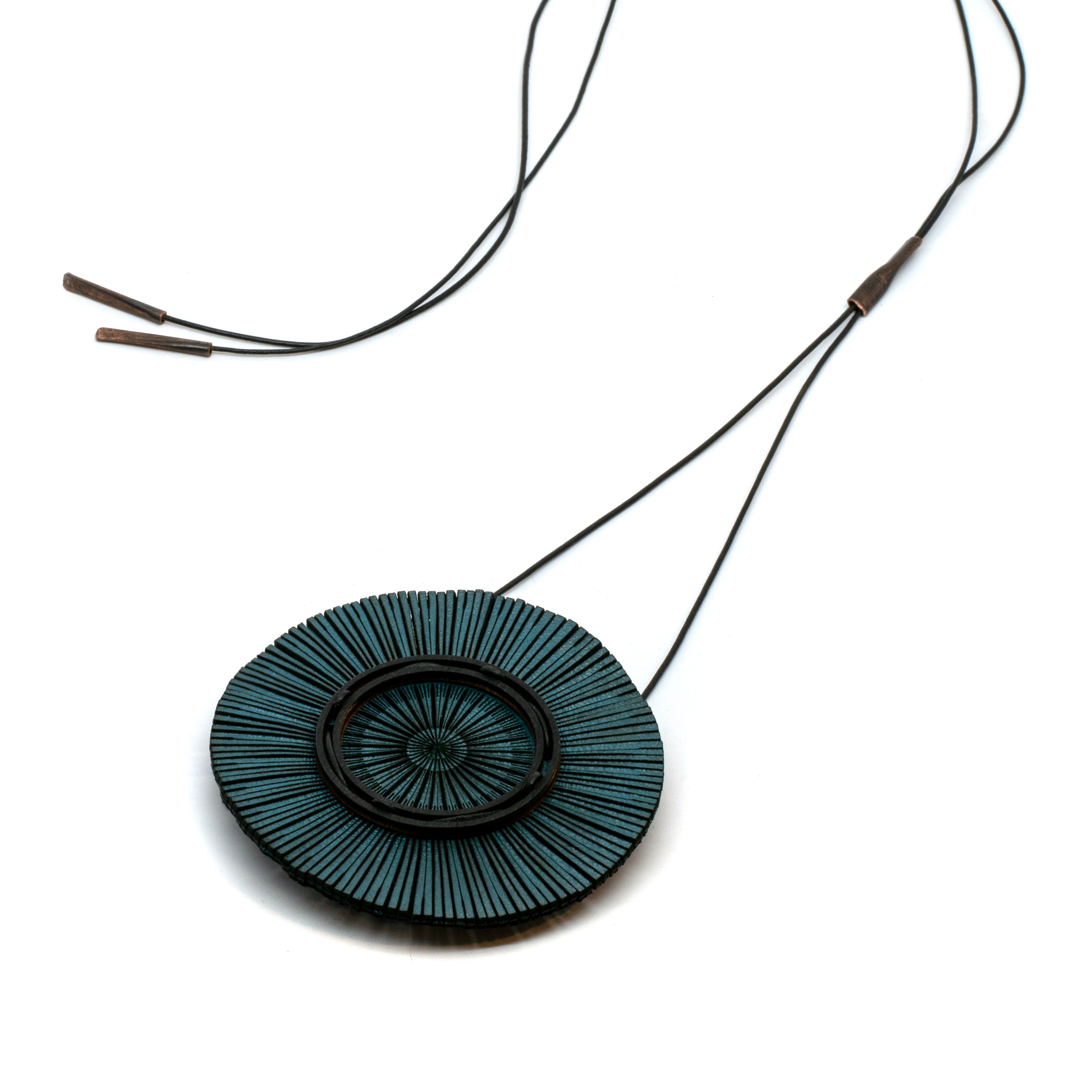 Saulė Necklace